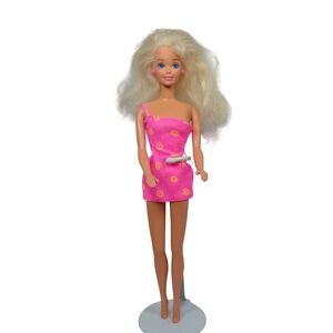 1994 Vintage Mattel Ruffle Fun Barbie Fashion Doll Chewed Hand, Peeling Leg READ